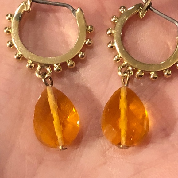 3/$40 VTG Studded Gold Dainty Small Hoop Pierced Earrings w/Yellow Bead Dangles - Picture 6 of 12